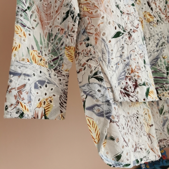 ❌SOLD❌ Maje Jungle Blanc Shirt - Picture 6 of 9